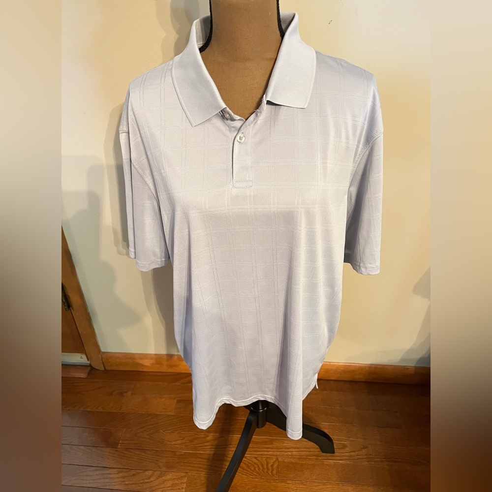 Haggar Men's Subtle Pattern Light Gray Polo, Size L, New Condition